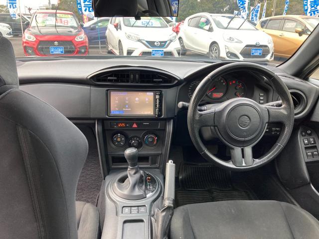 ８６ Ｇ　純正ＳＤナビ　ワンセグ　Ｂｌｕｅｔｏｏｔｈ　バックモニター　革巻きハンドル　コーナーセンサー　ＨＩＤ　純正１６ＡＷ（7枚目）