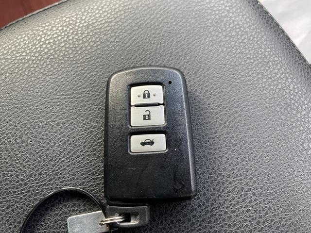 クラウンハイブリッド アスリートＳ　純正ＨＤＤナビ　地デジ　Ｂｌｕｅｔｏｏｔｈ　バックモニター　デジタルインナーミラー型ドラレコ　前席シートヒーター　前席パワーシート　レーダークルーズコントロール　ステアリングヒーター　ＥＴＣ（26枚目）