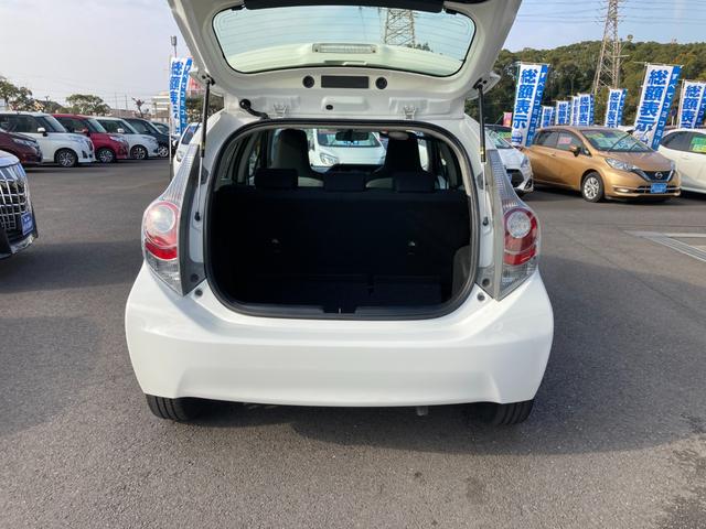 アクア Ｌ　純正ＨＤＤナビ　地デジ　バックモニター　ヘッドライトレベライザー　キーレス　ＥＴＣ　社外１５ＡＷ（6枚目）