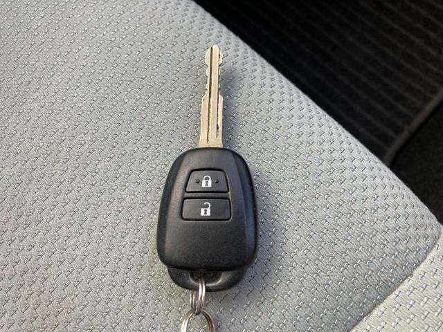 アクア Ｌ　純正ＨＤＤナビ　地デジ　バックモニター　ヘッドライトレベライザー　キーレス　ＥＴＣ　社外１５ＡＷ（21枚目）