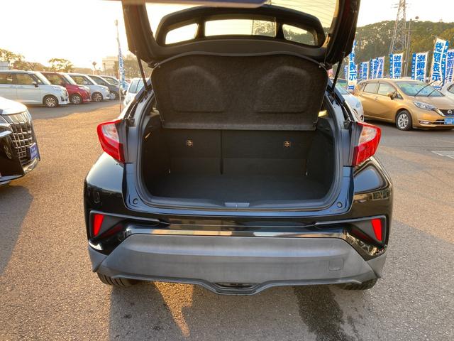 Ｃ－ＨＲ Ｓ　プリクラッシュセーフティ　車線逸脱警報　純正ＳＤナビ　地デジ　Ｂｌｕｅｔｏｏｔｈ　バックモニター　レーダークルーズコントロール　オートハイビーム　ＨＩＤ　ＥＴＣ　純正１７ＡＷ（6枚目）