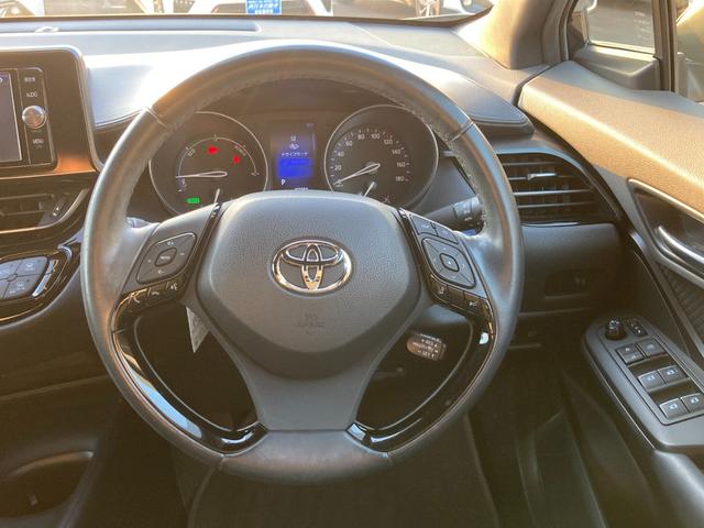 Ｃ－ＨＲ Ｓ　プリクラッシュセーフティ　車線逸脱警報　純正ＳＤナビ　地デジ　Ｂｌｕｅｔｏｏｔｈ　バックモニター　レーダークルーズコントロール　オートハイビーム　ＨＩＤ　ＥＴＣ　純正１７ＡＷ（14枚目）