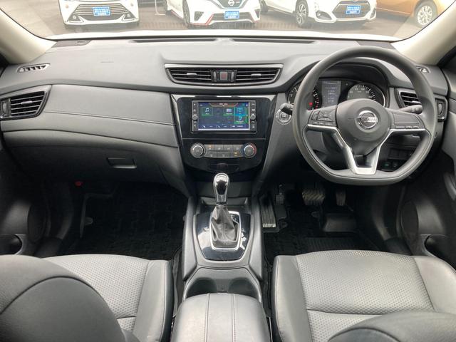 エクストレイル 　２０Ｓ　エマージェンシーブレーキ　車線逸脱警報　純正ＳＤナビ　地デジ　Ｂｌｕｅｔｏｏｔｈ　バックモニター　前後ドラレコ　クリアランスソナー　アイドリングストップ　ＥＴＣ　純正１７ＡＷ（8枚目）