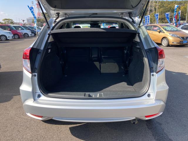 ヴェゼル ハイブリッドＺ　シティブレーキアクティブシステム　純正ナビ　地デジ　Ｂｌｕｅｔｏｏｔｈ　ＨＤＭＩ　バックモニター　革巻きハンドル　クルーズコントロール　パドルシフト　ハーフレザーシート　前席シートヒーター　ＬＥＤ（7枚目）