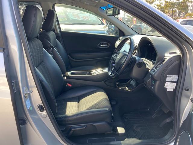 ヴェゼル ハイブリッドＺ　シティブレーキアクティブシステム　純正ナビ　地デジ　Ｂｌｕｅｔｏｏｔｈ　ＨＤＭＩ　バックモニター　革巻きハンドル　クルーズコントロール　パドルシフト　ハーフレザーシート　前席シートヒーター　ＬＥＤ（21枚目）