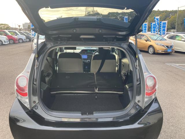 アクア S 純正SDナビ・地デジ・Bluetooth・バックモニター・プッシュスタート・ヘッドライトレベライザー・ETC(6枚目)