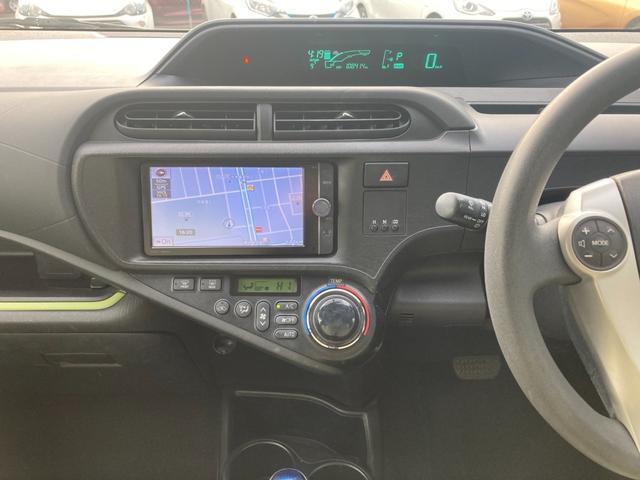 アクア S 純正SDナビ・地デジ・Bluetooth・バックモニター・プッシュスタート・ヘッドライトレベライザー・ETC(8枚目)