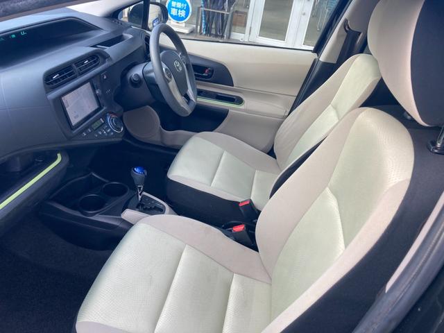 アクア S 純正SDナビ・地デジ・Bluetooth・バックモニター・プッシュスタート・ヘッドライトレベライザー・ETC(17枚目)