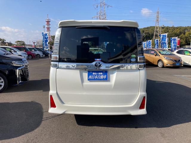 ヴォクシー ＺＳ　煌　プリクラッシュセーフティ　先行車発進告知　ワンオーナー車　純正９インチＳＤナビ　地デジ　Ｂｌｕｅｔｏｏｔｈ　バックモニター　前後ドラレコ　両側パワースライド　革巻きハンドル　クルーズコントロール（5枚目）