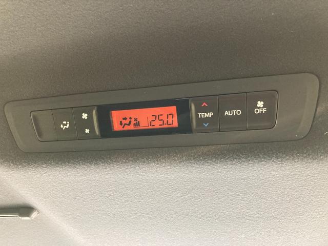 ヴォクシー ＺＳ　煌　プリクラッシュセーフティ　先行車発進告知　ワンオーナー車　純正９インチＳＤナビ　地デジ　Ｂｌｕｅｔｏｏｔｈ　バックモニター　前後ドラレコ　両側パワースライド　革巻きハンドル　クルーズコントロール（19枚目）