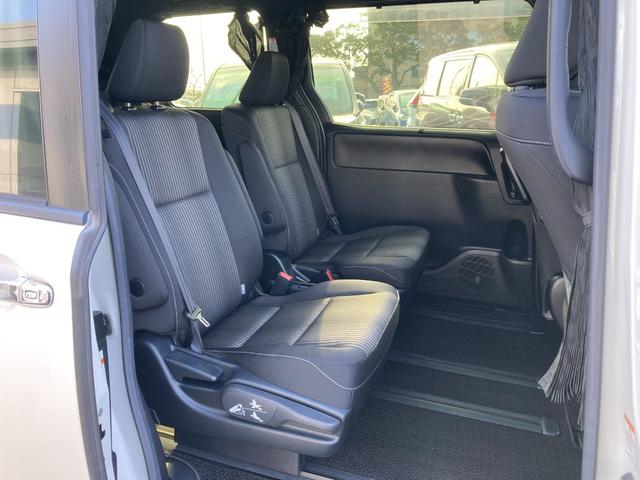 ヴォクシー ＺＳ　煌　プリクラッシュセーフティ　先行車発進告知　ワンオーナー車　純正９インチＳＤナビ　地デジ　Ｂｌｕｅｔｏｏｔｈ　バックモニター　前後ドラレコ　両側パワースライド　革巻きハンドル　クルーズコントロール（22枚目）