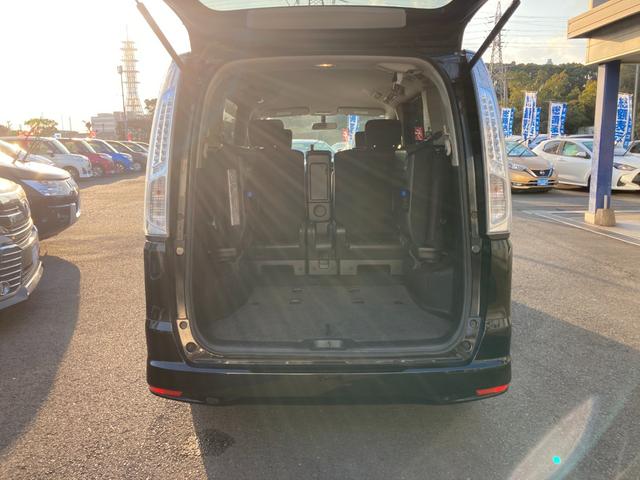 セレナ ハイウェイスターＧ　Ｓ－ハイブリッド　純正ＳＤナビ　地デジ　Ｂｌｕｅｔｏｏｔｈ　ＨＤＭＩ　両側パワースライド　革巻きハンドル　クルーズコントロール　アイドリングストップ　ＨＩＤ　ＥＴＣ　純正１６ＡＷ（7枚目）