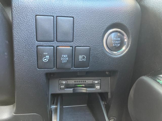 アルファード ２．５Ｓ　Ｃパッケージ　Ｗサンルーフ　黒革シート　フリップダウンモニター　７人乗り　プリクラッシュセーフティ　標識検知　ブラインドスポットモニター　純正１０インチＳＤナビ　Ｂｌｕｅｔｏｏｔｈ　ＨＤＭＩ　デジタルインナーミラー（25枚目）