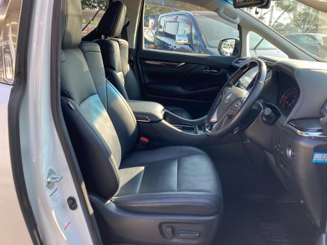 アルファード ２．５Ｓ　Ｃパッケージ　Ｗサンルーフ　黒革シート　フリップダウンモニター　７人乗り　プリクラッシュセーフティ　標識検知　ブラインドスポットモニター　純正１０インチＳＤナビ　Ｂｌｕｅｔｏｏｔｈ　ＨＤＭＩ　デジタルインナーミラー（29枚目）