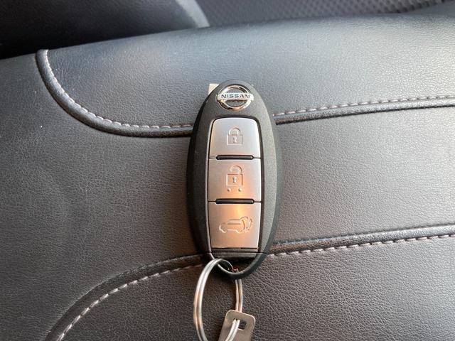 エクストレイル ２０Ｘｉ　後期モデル　４ＷＤ　プロパイロット　エマージェンシーブレーキ　後側方車両検知警報　純正ＳＤナビ　地デジ　Ｂｌｕｅｔｏｏｔｈ　ＨＤＭＩ　アラウンドビューモニター　ドラレコ　パワートランク　ルーフレール（32枚目）