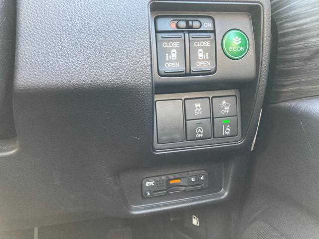 オデッセイ アブソルート　衝突軽減ブレーキ　標識認識機能　純正ナビ　地デジ　Ｂｌｕｅｔｏｏｔｈ　ＨＤＭＩ　バックモニター　前後ドラレコ　ハーフレザーシート　パドルシフト　レーダークルーズコントロール　両側パワースライド（19枚目）