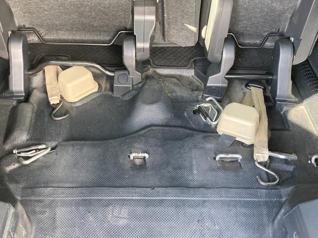 シエンタ Ｘ　車いす仕様車　スローパー　法人ワンオーナー　手すり付き　車いす固定装置　車高降下装置　純正ＳＤナビ　ワンセグ　Ｂｌｕｅｔｏｏｔｈ　バックモニター　ドラレコ　左側パワースライド　ヘッドライトレベライザー（9枚目）