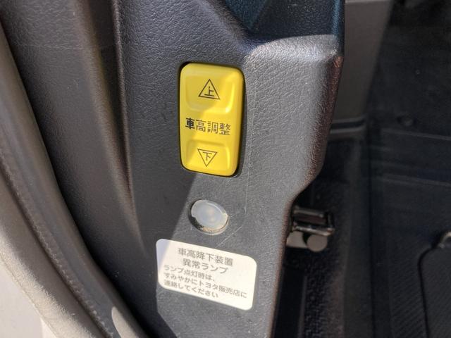 シエンタ Ｘ　車いす仕様車　スローパー　法人ワンオーナー　手すり付き　車いす固定装置　車高降下装置　純正ＳＤナビ　ワンセグ　Ｂｌｕｅｔｏｏｔｈ　バックモニター　ドラレコ　左側パワースライド　ヘッドライトレベライザー（14枚目）