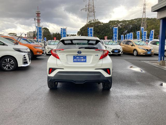 Ｃ－ＨＲ Ｓ　プリクラッシュセーフティ　車線逸脱警報　純正ＳＤナビ　地デジ　Ｂｌｕｅｔｏｏｔｈ　バックモニター　クルーズコントロール　レーダークルーズコントロール　ブレーキホールド　ＬＥＤ　ＥＴＣ　純正１７ＡＷ（5枚目）