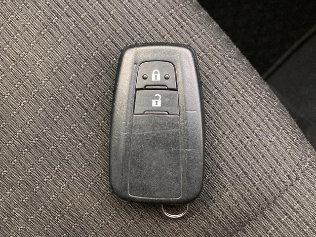 Ｃ－ＨＲ Ｓ　プリクラッシュセーフティ　車線逸脱警報　純正ＳＤナビ　地デジ　Ｂｌｕｅｔｏｏｔｈ　バックモニター　クルーズコントロール　レーダークルーズコントロール　ブレーキホールド　ＬＥＤ　ＥＴＣ　純正１７ＡＷ（24枚目）