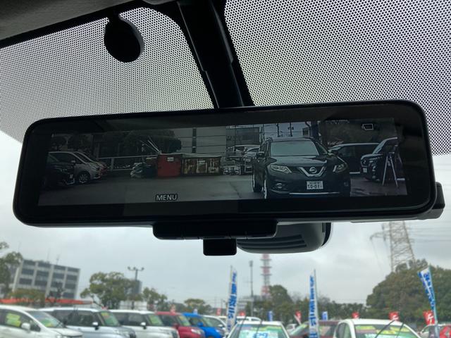 セレナ ｅ－パワー　ハイウェイスターＶ　フリップダウンモニター　７人乗り　プロパイロット　エマージェンシーブレーキ　標識認識機能　純正９インチＳＤナビ　地デジ　Ｂｌｕｅｔｏｏｔｈ　ＨＤＭＩ　ドラレコ　デジタルインナーミラー　レーダークルーズ（23枚目）