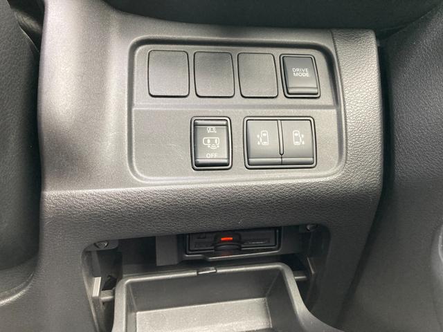 セレナ ｅ－パワー　ハイウェイスターＶ　フリップダウンモニター　７人乗り　プロパイロット　エマージェンシーブレーキ　標識認識機能　純正９インチＳＤナビ　地デジ　Ｂｌｕｅｔｏｏｔｈ　ＨＤＭＩ　ドラレコ　デジタルインナーミラー　レーダークルーズ（25枚目）