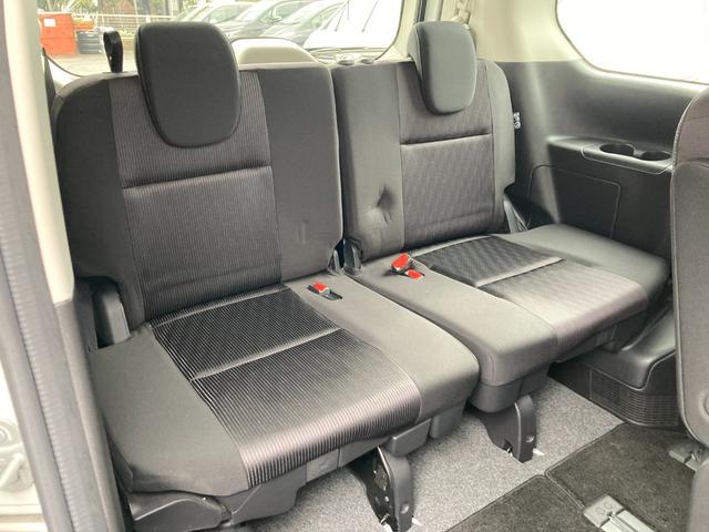 セレナ ｅ－パワー　ハイウェイスターＶ　フリップダウンモニター　７人乗り　プロパイロット　エマージェンシーブレーキ　標識認識機能　純正９インチＳＤナビ　地デジ　Ｂｌｕｅｔｏｏｔｈ　ＨＤＭＩ　ドラレコ　デジタルインナーミラー　レーダークルーズ（32枚目）