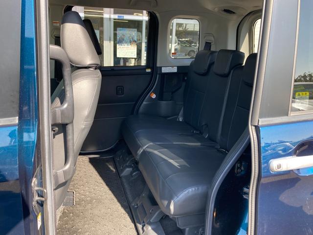 ルーミー 　プリクラッシュセーフティ　先行車発進告知　純正９インチＳＤナビ　地デジ　Ｂｌｕｅｔｏｏｔｈ　ドラレコ　両側パワースライド　クルーズコントロール　レザー調シートカバー　ＬＥＤ　ＥＴＣ　純正１４ＡＷ（24枚目）