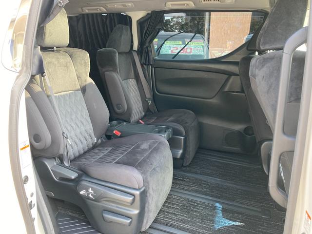 アルファード ２．５Ｓ　Ａパッケージ　Ｗサンルーフ　アルパイン１２．８インチフリップダウンモニター　プリクラッシュセーフティ　パーキングサポートブレーキ　アルパイン１１インチナビ　地デジ　Ｂｌｕｅｔｏｏｔｈ　ＨＤＭＩ　ドラレコ　ＬＥＤ（30枚目）