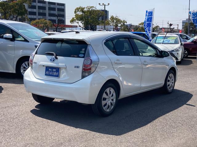 アクア Ｓ　Ｒ２．６．１２トヨタにてＨＶメインバッテリー交換済み　純正ナビ　ワンセグ　Ｂｌｕｅｔｏｏｔｈ　バックモニター　前後ドラレコ　キーレス　ヘッドライトレベライザー（2枚目）