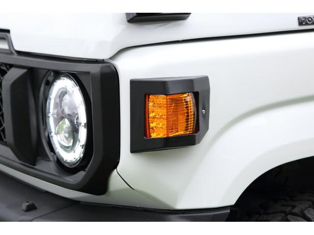 ジムニー ＸＣ　７０ＹＯ．７０フルカスタムカー　グリル　ボンネット　バンパーカバー　アンダービューミラー　ベンチレーションダクト　アドブルーカバー　フェンダー用エンブレム　シュノーケル　ＡＬＰＩＮＥモニター（15枚目）