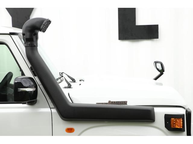 ジムニー ＸＣ　７０ＹＯ．７０フルカスタムカー　グリル　ボンネット　バンパーカバー　アンダービューミラー　ベンチレーションダクト　アドブルーカバー　フェンダー用エンブレム　シュノーケル　ＡＬＰＩＮＥモニター（22枚目）
