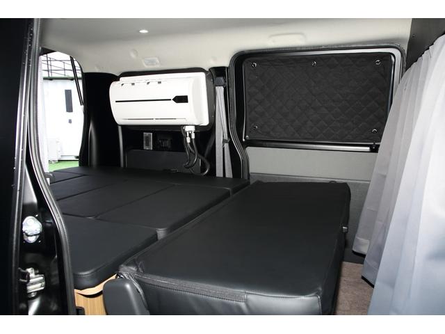 �y�t���t���b�g�A�Q�X�y�[�X�z�V�[�g��W�J���邱�ƂŁA�L�X�Ƃ����t���t���b�g�x�b�h�ɁB���ɂ͎Ռ����̍����J�o�[�𑕔����A�O����}���ė��������ċx�߂�A�Q��Ԃł��B