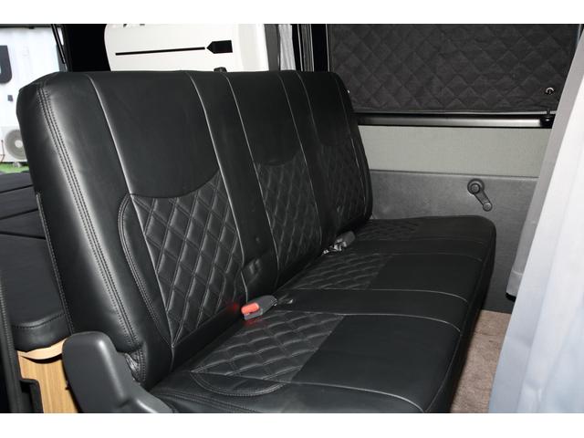 �y�Q��ڃV�[�g�z�N�����Έړ����̍��ȂƂ��Ďg�p�\�B�A�Q�E�ύڂƂ̐؂�ւ������₷�����p�I�ȍ\���ł��B