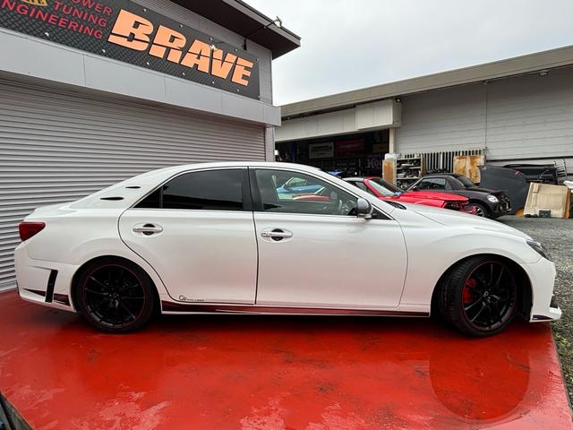マークＸ ２５０Ｇ　リラックスセレクション・ブラックリミテッド　Ｇ．Ｓ仕様☆Ｇ．Ｓアルミホイール☆車高調☆社外ヘッドライト☆スマートキー☆社外テールランプ（4枚目）