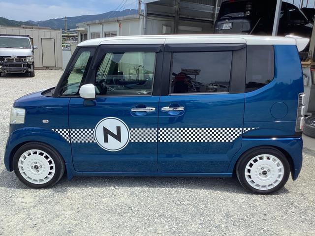 Ｎ－ＢＯＸ＋ ２トーンカラースタイル　Ｇ・Ｌパッケージ　パワースライドドア　社外アルミホイール　助手席エアバック　ＬＥＤヘッドライト　ＥＴＣ　バックカメラ　プッシュスタート　電動格納ミラー　純正ディスプレイオーディオ　オートエアコン（2枚目）