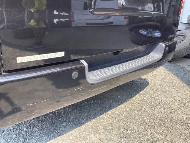 レジアスエースバン ロングスーパーＧＬ　２型　４型フェイス　ローダウン　社外アルミホイールコーナーセンサー　ケンウッドＳＤナビ　リアスライドガラス小窓　バックカメラ　１００Ｖ電源　メッキ電動格納ミラー　メッキグリル　シートカバー　ＥＴＣ（9枚目）