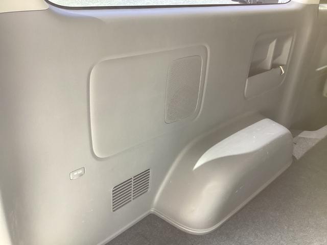 レジアスエースバン ロングスーパーＧＬ　２型　４型フェイス　ローダウン　社外アルミホイールコーナーセンサー　ケンウッドＳＤナビ　リアスライドガラス小窓　バックカメラ　１００Ｖ電源　メッキ電動格納ミラー　メッキグリル　シートカバー　ＥＴＣ（40枚目）