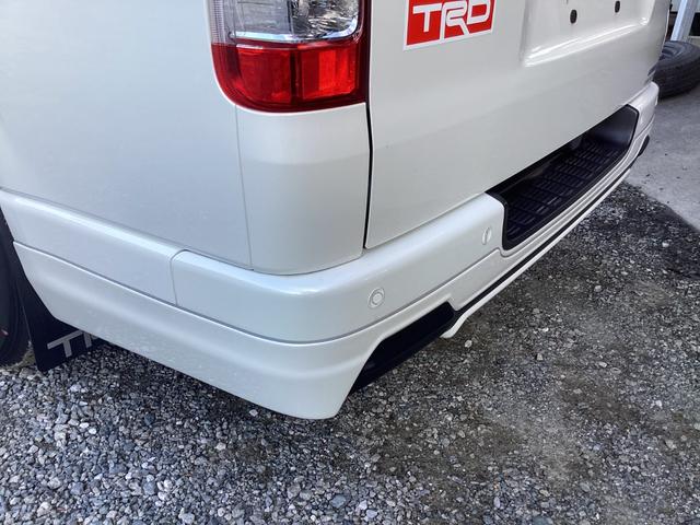 ハイエースバン ロングスーパーＧＬマルチロールトランスポータタイプＩＩ　７型　ＴＲＤエアロ４点　ＴＲＤスポーツシート　モデリスタ跳上式ベッドキット　パノラミックビュー　両側パワースライドドア　クリアランスソナー　ＴＲＤアルミホイール　トヨタセーフティセンス　デジタルミラー（10枚目）