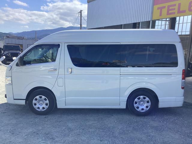 ハイエースバン ロングDX GLパッケージ 6型 ハイルーフ パノラミックビュー ダブルエアコン クリアランスソナー 純正LEDヘッドライト デジタルインナーミラー トヨタセーフティセンス ドライブレコーダー リアヒーター 内張レザー変更(2枚目)