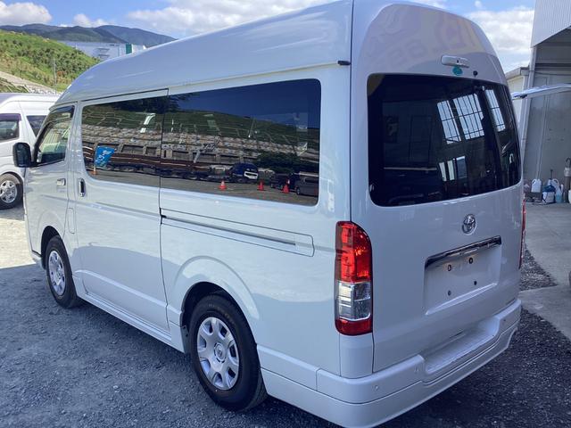 ハイエースバン ロングDX GLパッケージ 6型 ハイルーフ パノラミックビュー ダブルエアコン クリアランスソナー 純正LEDヘッドライト デジタルインナーミラー トヨタセーフティセンス ドライブレコーダー リアヒーター 内張レザー変更(3枚目)