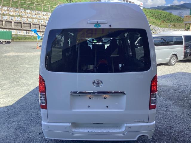 ハイエースバン ロングDX GLパッケージ 6型 ハイルーフ パノラミックビュー ダブルエアコン クリアランスソナー 純正LEDヘッドライト デジタルインナーミラー トヨタセーフティセンス ドライブレコーダー リアヒーター 内張レザー変更(4枚目)