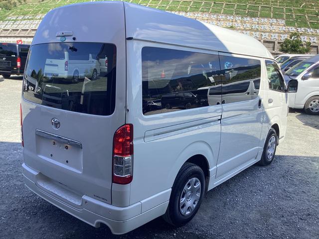 ハイエースバン ロングDX GLパッケージ 6型 ハイルーフ パノラミックビュー ダブルエアコン クリアランスソナー 純正LEDヘッドライト デジタルインナーミラー トヨタセーフティセンス ドライブレコーダー リアヒーター 内張レザー変更(5枚目)