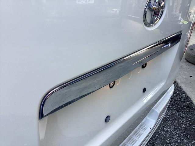 ハイエースバン ロングDX GLパッケージ 6型 ハイルーフ パノラミックビュー ダブルエアコン クリアランスソナー 純正LEDヘッドライト デジタルインナーミラー トヨタセーフティセンス ドライブレコーダー リアヒーター 内張レザー変更(12枚目)