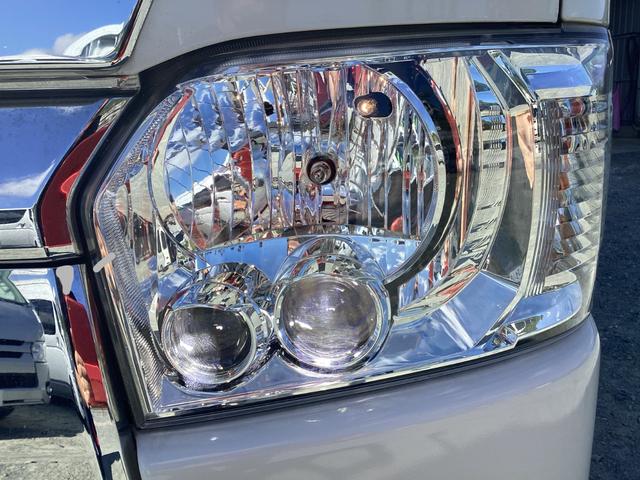 ハイエースバン ロングDX GLパッケージ 6型 ハイルーフ パノラミックビュー ダブルエアコン クリアランスソナー 純正LEDヘッドライト デジタルインナーミラー トヨタセーフティセンス ドライブレコーダー リアヒーター 内張レザー変更(17枚目)