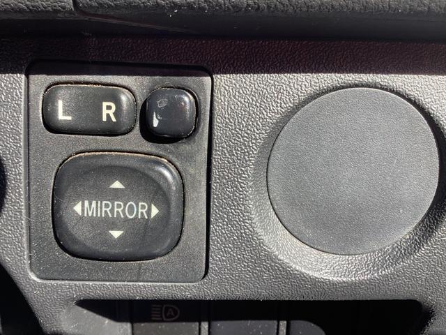 ハイエースバン ロングDX GLパッケージ 6型 ハイルーフ パノラミックビュー ダブルエアコン クリアランスソナー 純正LEDヘッドライト デジタルインナーミラー トヨタセーフティセンス ドライブレコーダー リアヒーター 内張レザー変更(26枚目)