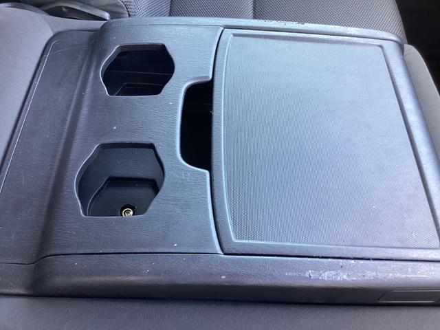 ハイエースバン ロングDX GLパッケージ 6型 ハイルーフ パノラミックビュー ダブルエアコン クリアランスソナー 純正LEDヘッドライト デジタルインナーミラー トヨタセーフティセンス ドライブレコーダー リアヒーター 内張レザー変更(32枚目)