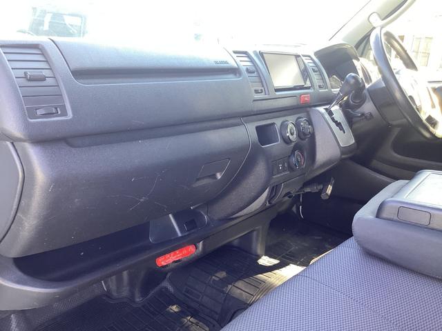 ハイエースバン ロングDX GLパッケージ 6型 ハイルーフ パノラミックビュー ダブルエアコン クリアランスソナー 純正LEDヘッドライト デジタルインナーミラー トヨタセーフティセンス ドライブレコーダー リアヒーター 内張レザー変更(44枚目)