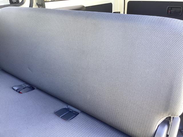 ハイエースバン ロングDX GLパッケージ 6型 ハイルーフ パノラミックビュー ダブルエアコン クリアランスソナー 純正LEDヘッドライト デジタルインナーミラー トヨタセーフティセンス ドライブレコーダー リアヒーター 内張レザー変更(47枚目)