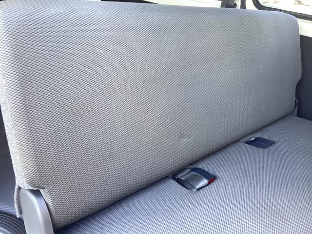 ハイエースバン ロングDX GLパッケージ 6型 ハイルーフ パノラミックビュー ダブルエアコン クリアランスソナー 純正LEDヘッドライト デジタルインナーミラー トヨタセーフティセンス ドライブレコーダー リアヒーター 内張レザー変更(50枚目)